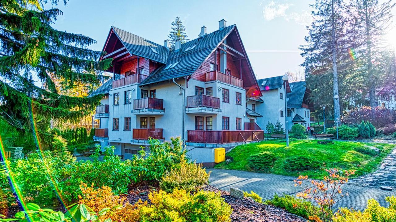 Apartament Pod Swierkami Z Prywatna Sauna - 5D Apartments Karpacz Exterior photo